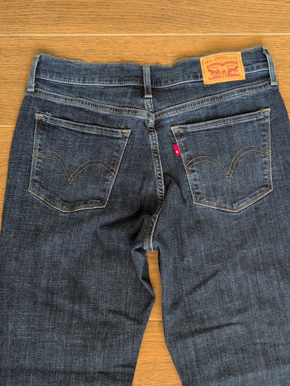 Levi's Classic Straight Dark Blue Women’s Straight Jeans Size 6 - Picture 3 of 8